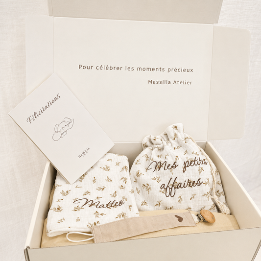 Coffret naissance personnalisé motif feuille